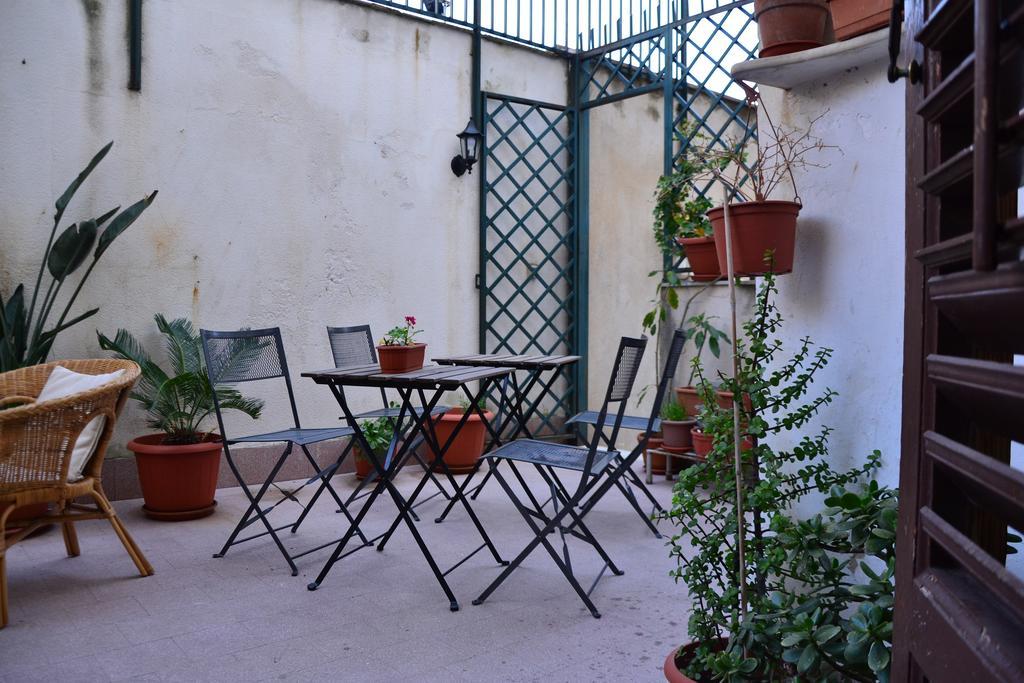 Il Lapino Hotell Palermo Exteriör bild